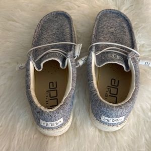 Hey Dude Wendy women size 7.